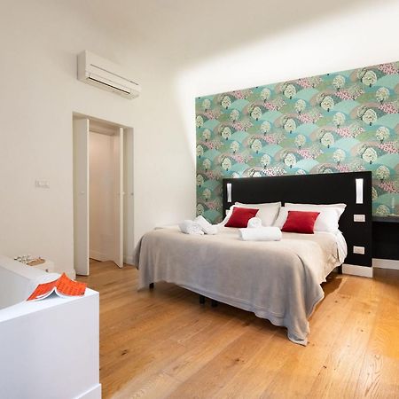 Tb-One Bedroom Luxury Apartment In The Fashion District Флоренция Екстериор снимка