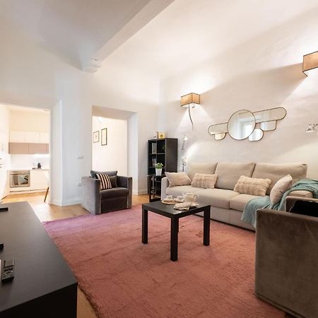 Tb-One Bedroom Luxury Apartment In The Fashion District Флоренция Екстериор снимка