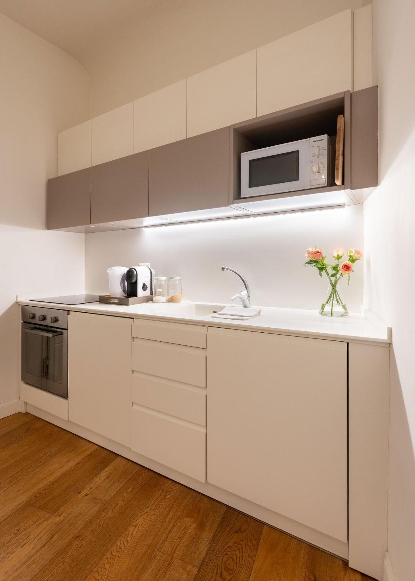 Tb-One Bedroom Luxury Apartment In The Fashion District Флоренция Екстериор снимка