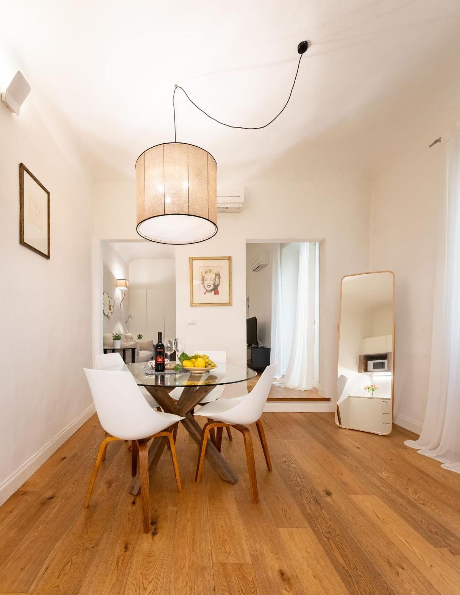 Tb-One Bedroom Luxury Apartment In The Fashion District Флоренция Екстериор снимка